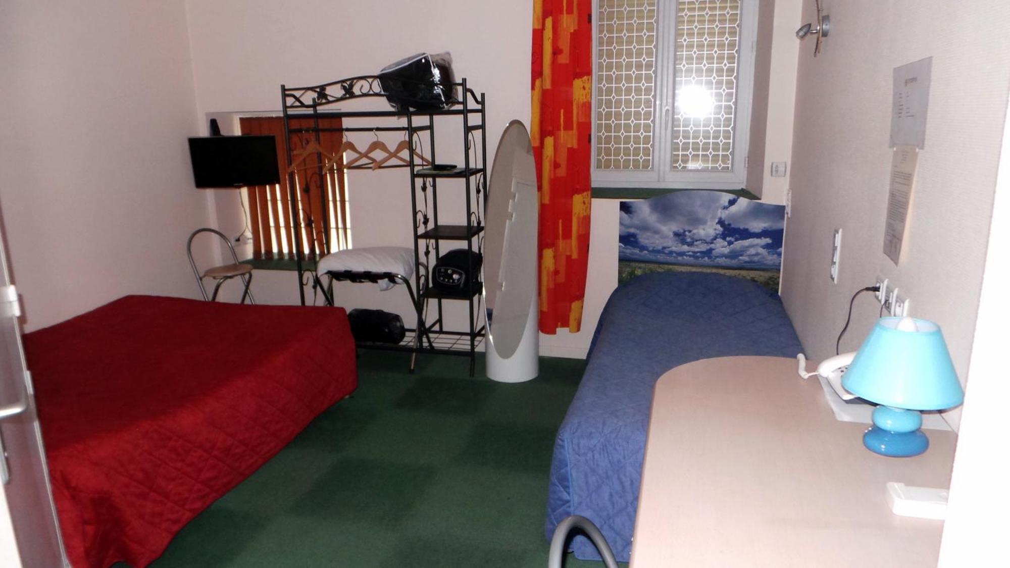 Hotel Le Gambetta Carmaux Quarto foto