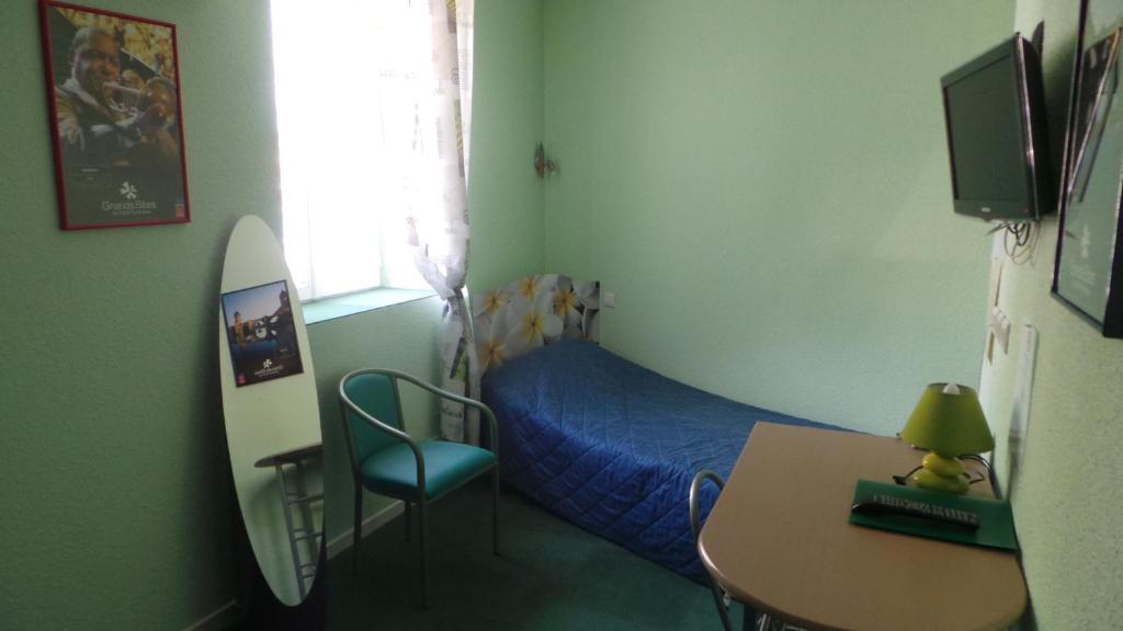 Hotel Le Gambetta Carmaux Quarto foto